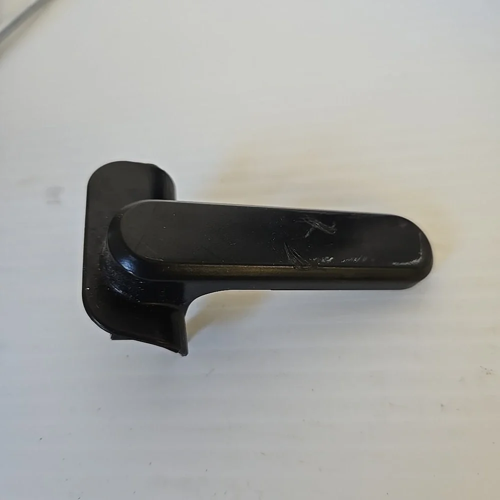 SHARK ZU780 ZU782 ZU785 UV561 NV642‎ LOWER BOTTOM CORD WRAP WIND HOOK OEM PART